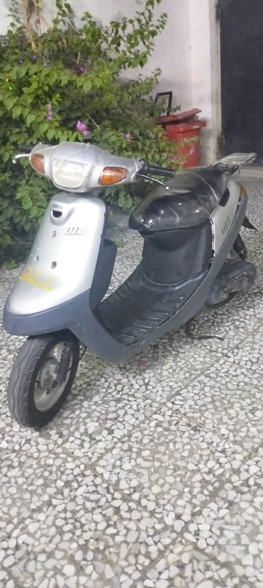 دراجة بطه هندر واحد عوزهه باتري مال شغل محرك حلو لايت هورن بك لايت شغال قفل جنطه  السعر 175 مكاني حي السفير قريب ع العبيدي رقمي  ***********
