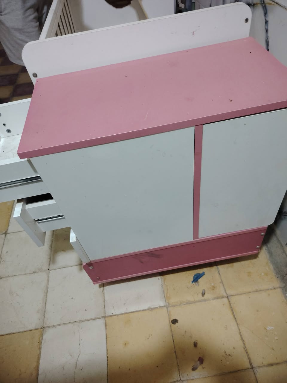 سرير طفل للبيع
سعر ٥٠ آلاف ميسان حي الشهداء
***********
