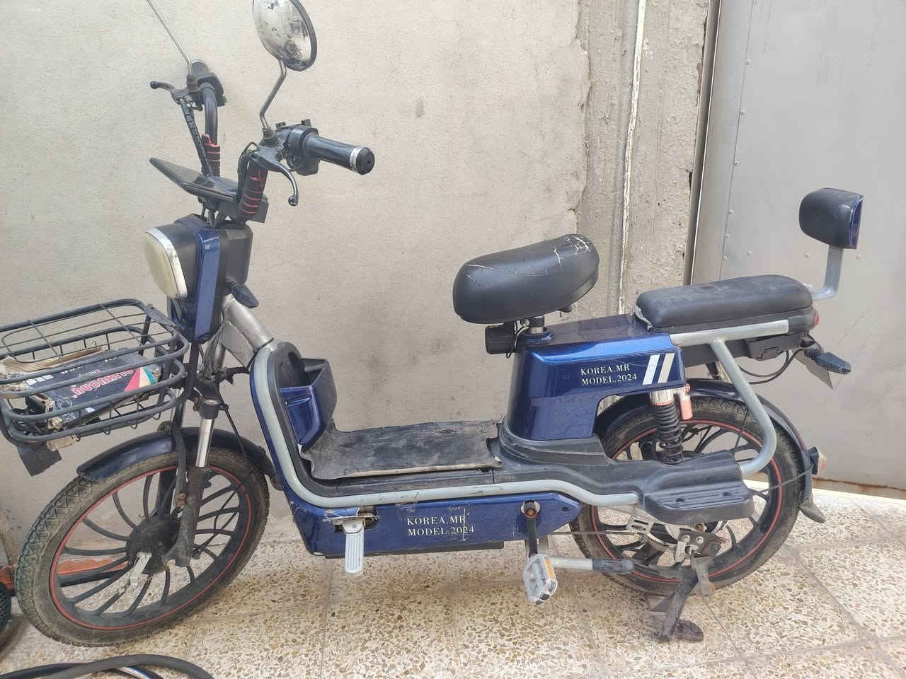 للبيع ماطور شحن حجم ٢٠
بطاريات (5) دبل جديدة قبل شهر شديتهن
الماطور نظافته ٨٠٪
 للبيع ب٢٥٠ الف وبيه مجال
الموصل
***********
