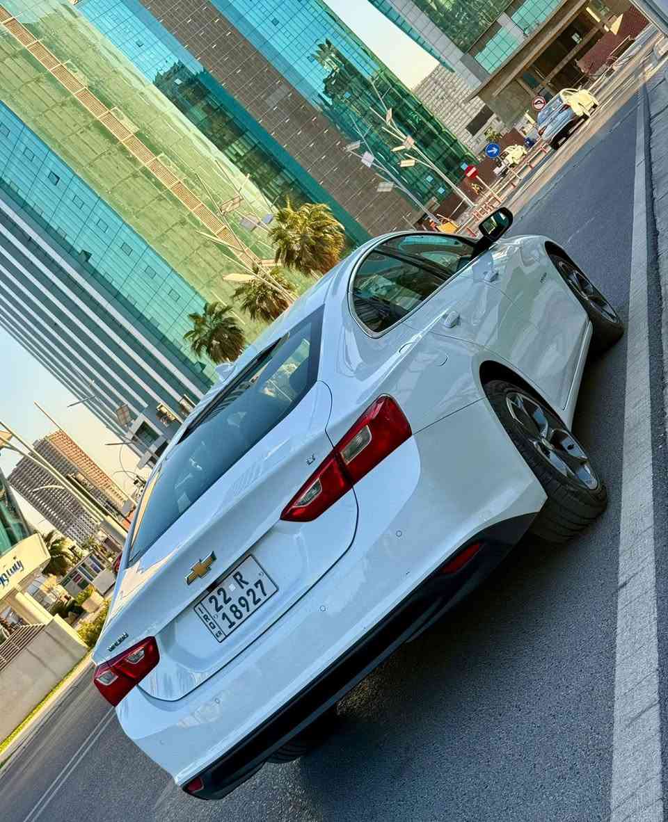 السلام عليكم
السيارة للبيع نقد فقط
شوفرليت ماليبو وارد امريكي موديل : 2023
سعر : 133 ورقة وبيها مجال 
تسجيل جديد رقم اربيل
السيارة بدون صبغ وبدون تبديل حادثها دعامية امامية كما موضح بالصور ومكانين بارد بتقنية BDR 
المواصفات 🔚 LT
ويل RS بلادي
شاشة كبير لمس
كاميرا
ابواب  بصمة
بصمة تشغيل 
تشغيل عن بعد (𝐑𝐄𝐌𝐎𝐓𝐄 𝐒𝐓𝐀𝐑𝐓)
هاند بريك بصمة
اوتو هولد (𝐀𝐔𝐓𝐎 𝐇𝐎𝐋𝐃)
اوتو ستارت (𝐀𝐔𝐓𝐎 𝐒𝐓𝐀𝐑𝐓)
اوتو ستوب (𝐀𝐔𝐓𝐎 𝐒𝐓𝐎𝐏)
رادار امامي (تحديد مسار)
‏‎رادار جانبي (نقاط عمياء)
‏‎رادار خلفي (التحذير من الاصطدام)
‏‎حساسات امامي
‏‎حساسات خلفي 
نظام (𝐄𝐂𝐎)
نظام (𝐍𝐎𝐑𝐌𝐀𝐋)
نظام (𝐒𝐏𝐎𝐑𝐓)
مانع انزلاق+𝐀𝐁𝐒
تحكيم استيرن
استيرن هيتر
كشنات كهربائي
كشنات هيتر
تبريد لمس
لايتات (𝐋𝐄𝐃) عدسة 
بكلايتات (𝐋𝐄𝐃) بيلادي
.
مكان سيارة صلاح الدين تكريت
رقم الهاتف ***********
