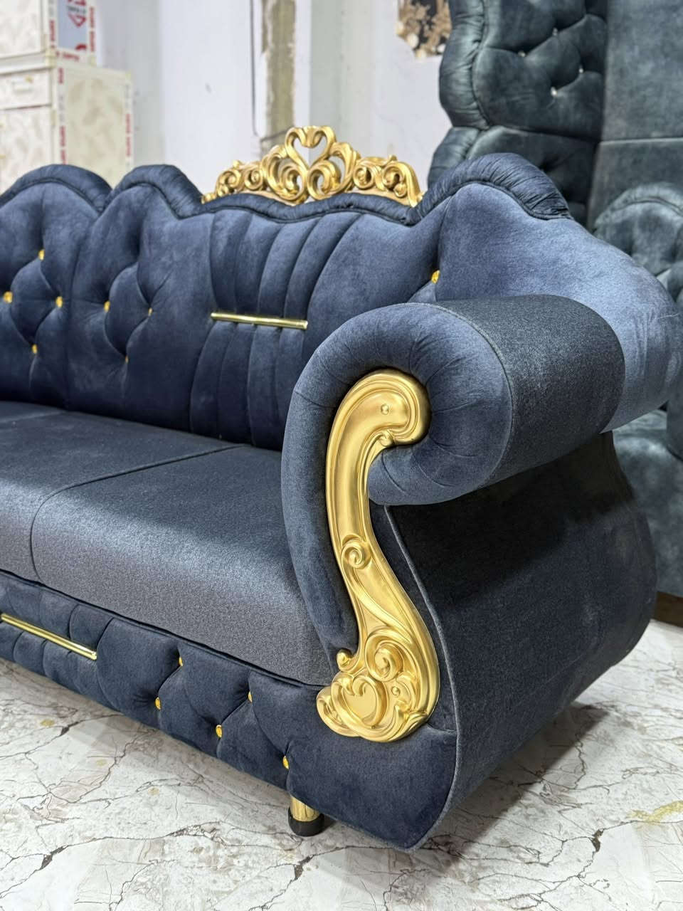 معرض اليقين الاثاث المنزلي
وصول ديوان ابو تاج شغل درجه اولى خشب بلوك سفنج 10سم قماش شامو قياس 7م ضمان حقيقي 10سنه
متوفر جميع الموديلات والقياسات حسب طلب 
للحجز او الاستفسار ***********
العنوان تكريت الزهور خلف افران الكرخ قرب جامع الشهيد صباح
