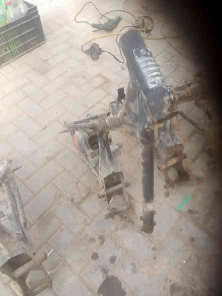 سلام عليكم شباب سواصي مال ايراني 4 كير و5 كير مال تفصيخ مكاني بيوت دوميز يم موقف كيات ،، ***********
