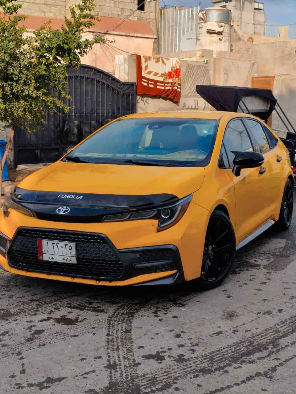 السلام عليكم، كورلا ٢٠٢٠ نوع Es كير ومحرك شرط 4 سلندر  سنوية جديدة بل ٢٠٣١ تنتهي بيها كود  بانزين وتخم تايرات جديد دواخل نظيفة ضررها تبديل بابين السكن بلادي وكشرها نظيف كدام عينك رقمها دولي سعرها 155 وبيها مجال قليل ، ***********
