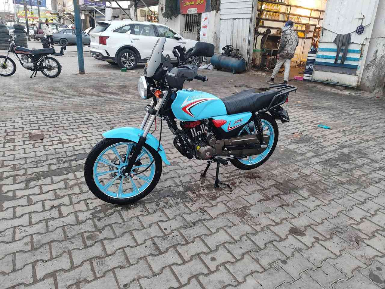 السلام عليكم شاينك زيروي الدراجه برغي ما فتوحه كفاله رقم انكليزي نجف بسمي سنويه 2031تنتهي الدراجه خير من لله المو شراي لا ايتعبني وشراي يجي خاص او يتصل ***********
