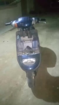 دراجه للبيع مامفتوحه شلعه وكهربائيات شغاله السعر 200 وبيها مجال الرقم ...