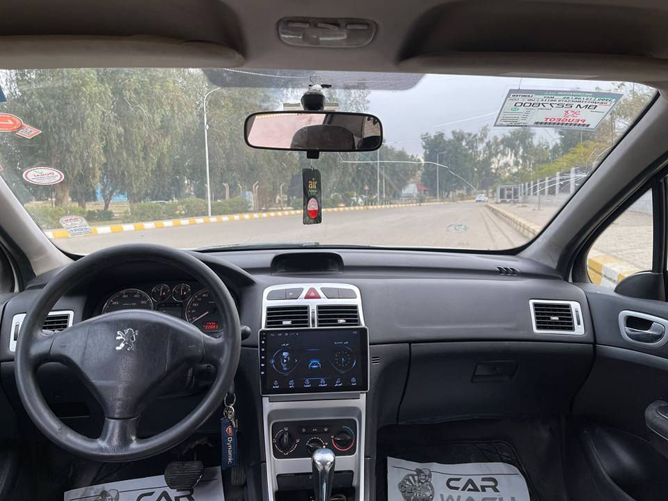 سلام عليكم 
بيجو ٣٠٧ موديل ٢٠٠٦ 
رقم كركوك جديد باسمي بيهة بطاقة بانزين 
 كير محرك كهربايات كله بشرط 
صدر تايرات باتري كلة جديد ادامة كاملة 
تبريد ❄ تدفئة شرط 
شاشة و كامرة 
بيهة دوسات صبغ فقط اثر شخط و شبر بارد باب سكن 
سيارة نضيفة كلش من داخل و خارج ماشي ٢٢٣ الف 
سعر:٦٦
مكاني كركوك 
رقم : *********** واتساب
