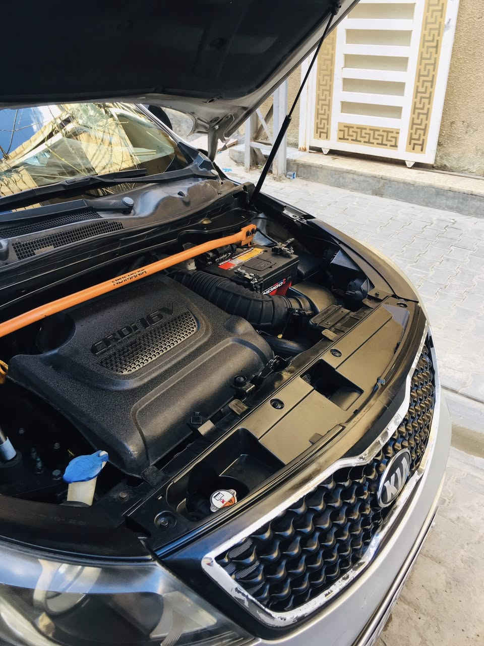 سلام عليكم كيا سبورتج كاز موديل 2014 موصفات تدفئه تبريد كشنات جلد فول عدى الفتحة ادوات  كصه جنطه  متومه  كامل سنوية ورقم وياها كاملة جاهزة من كلشي بغداد السعر 52 $ ورقة وبيها مجال 
***********
