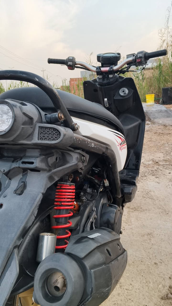 دراجه سكنس جبلي دراجه رمبه شلعه شك الكاع معدل كلش قوي كفاله ما مفتوحه دراجه نقصه يدت بريك امامي فقط 
دراجه كله بلاد ***********
