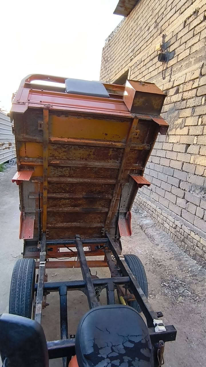 سلام عليكم اخوان ستوته فرس  لل بيع سنويه   كامله ٢٠٢٠ستوته نفس ما موضح بالصور نضيفه مابيه اي نقس اشاير شغاله لايتات ضفيره جديده بك لايت شغال عينه شغاله بس واير كيلو متر رباعي شغال سلف شغال مكاني بصره قضاء المدينه رقم***********
سعر ٣وبيه مجال قليل
