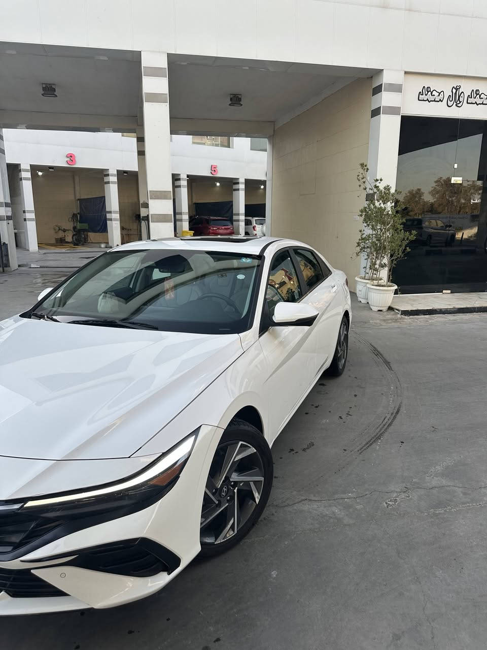 النترا وارد امريكي
موديل 2024
فول مواصفات لمتدد
كشنات كهرباء
تدفئه تبريد كشنات
رادار
كامره اماميه
كامره خلفيه
كامره ب المرايا
كامره دواره
السياره كلش حلوه وجديده
ماشيه 26 كيلو متر
السياره ب الاقصاد مقدم شده كل شهر 5
للاستفسار ***********
