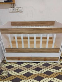 تخت طفل تركي هزاز حيل نظيف السعر 50و بي مجال بصيط حي القاهرة هاتف 0751...