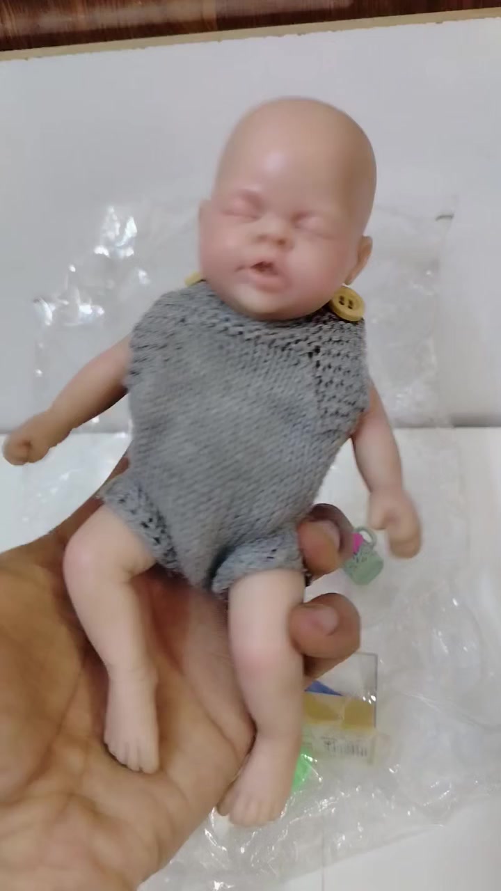 بسم الله
متوفر هالجمال جديد بالباكيت ختم اصلي تفاصيل حقيقيه دقيقة جدا حجم واضح بالصور اعلى سعر ابيع وبالعافيه ع الياخذه


**إذا كنت صاحب هذا الإعلان وتريد حذفه لأي سبب، رجاءا أرسل رسالة إلى الدعم الفني**