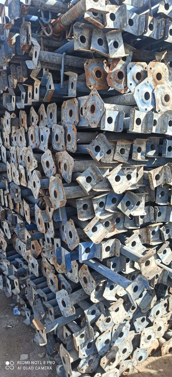 جكات حاظن طول 4 متر نظيفات حيل مثل ماواضج بصوره موجود كميه مكان حله ***********
