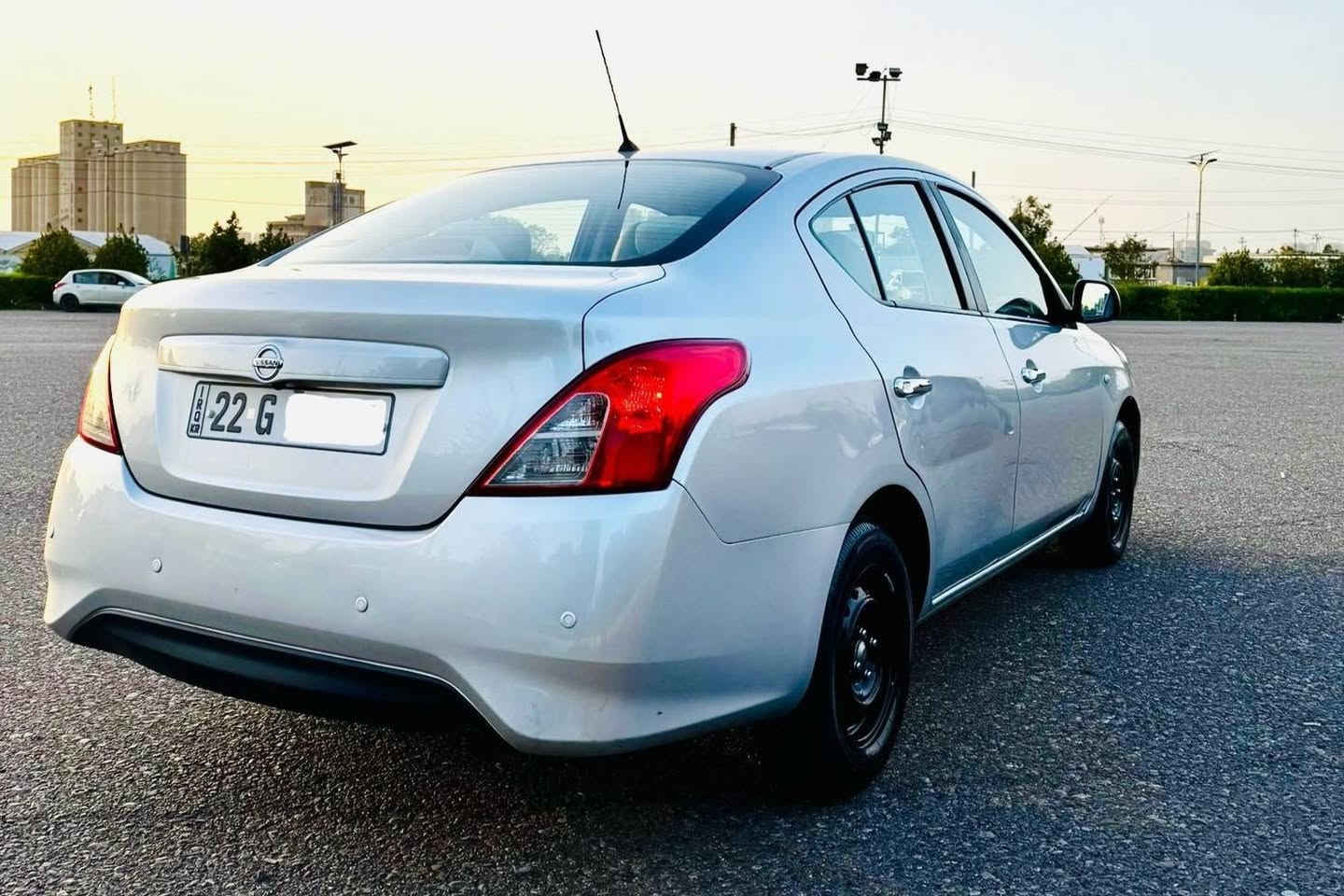 نيسان لاكشميباى 2022 سلڤەر 
تەنیا 70 هەزار رۆشتوە 
دوو پارچەی بۆیاخە 
4 پارچەی تەنها کلێر ئەمریکایە 
بێ ناوگرتن بێ ئێرباگ 
پێش و پشتی کەپسە 
هیچ مەسرەفێکی تێدانیە 

سـعـر : لە کۆمێنت داوابکە ڕاستەوخۆ بۆت دێت 📥 

گێر و مەکیەنەی بەشەرت 
هیچ کێشەیەکی تێدا نییە 

ژمارەی خاوەنەکەی 
***********
