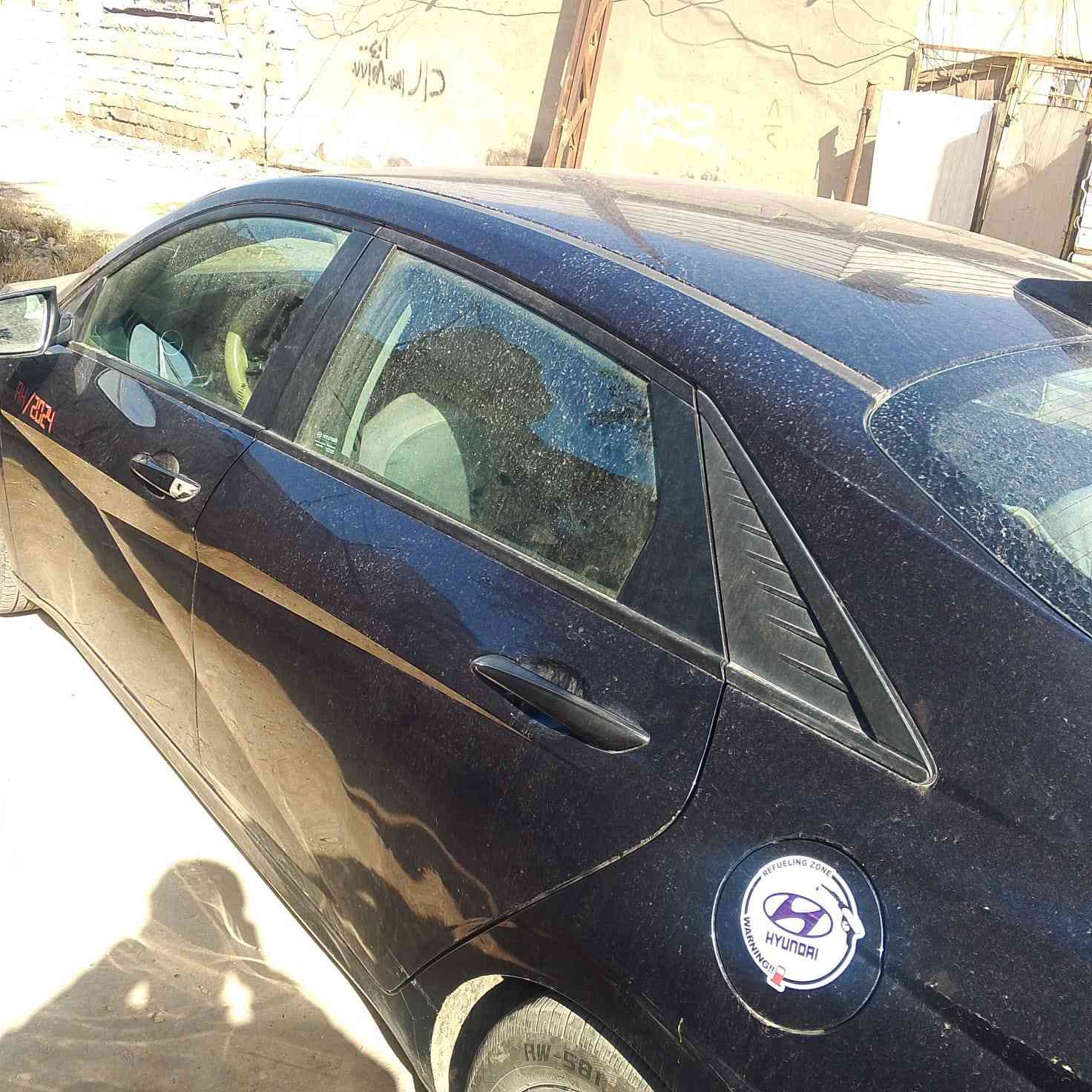 النتره موديل 2021 حادثه الجاملغ وباب اليمنه بدون دواخل فول عده الفتحه بأسم عربي تريدوكاله تريد تحويل العنوان بغداد جسر ديالى القديم سعر 130 وبيه مجال 
***********
مكلف بالنشر
