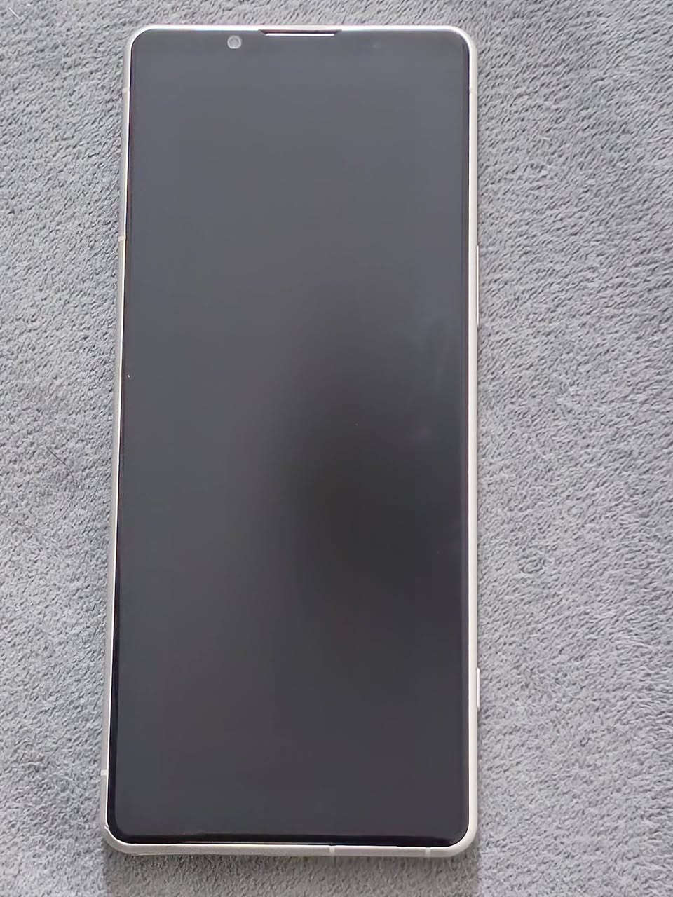 موبايل Sony Xperia 5 Mark IV للبيع
المكان : كربلاء شارع التعاون
الذاكرة :  128
الجهاز بحالة ممتازة 
يجي ويه كفر + شاحنة أصلية

مابي أي مشكلة ، ملاحظة: فطر خفيف جداً على گلاس الكاميرا، غير ظاهر وما يأثر على التصوير  . موضح بالصور .

 السعر :  300
 المكان : كربلاء / شارع التعاون


**إذا كنت صاحب هذا الإعلان وتريد حذفه لأي سبب، رجاءا أرسل رسالة إلى الدعم الفني**