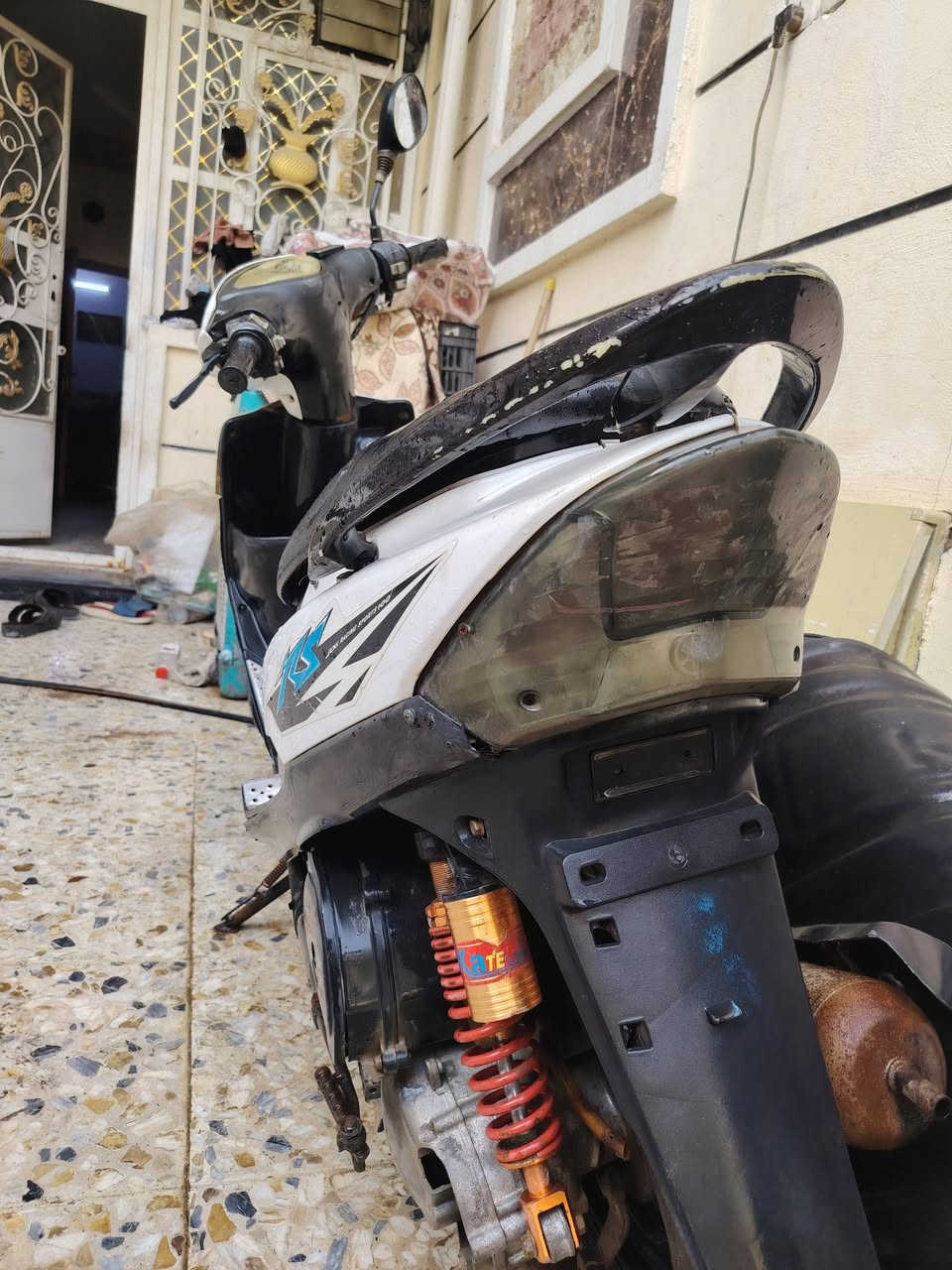 دراجة ماكس عدلة كفرات بلادية
دراجة نظيفة مكينة كفرات شوفة عينك مناقصها شي
شغل واطلع وبالعافية على الياخذها
ب٣٢٥ الف وبيها مجال بسيط
*********** مكاني بغداد كاظمية
