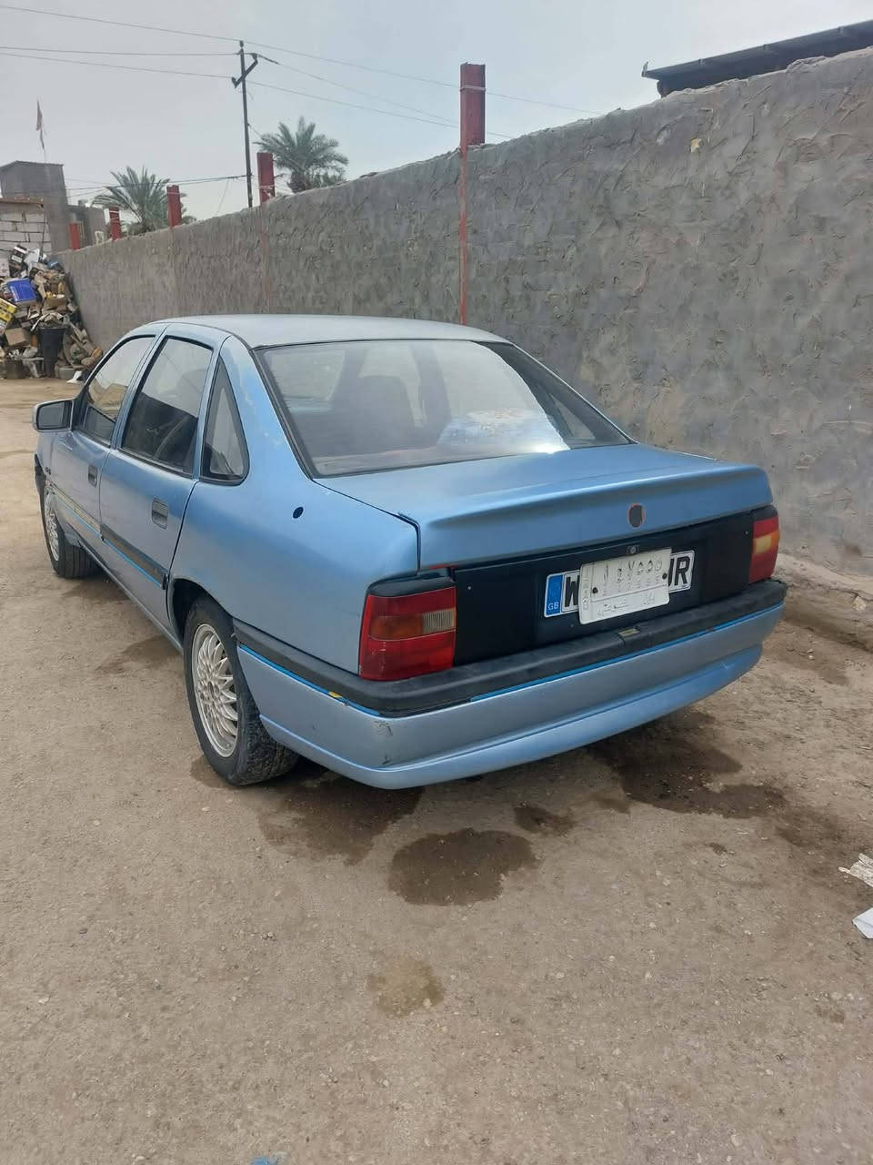 اوبل فكترا موديل 93 رقم بابل
مكينة مجفته صار 3 ايام والسيارة جاهزه من كلشي 
سنوية منتهية الصلاحية 
عنواني الديوانية/ غماس
سعرها 27
اليشتري شرط مداور ثاني يوم 
للأستفسار/ ***********
