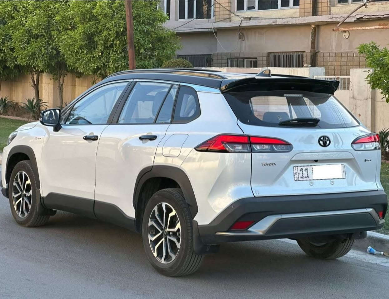 تويوتا فرونت لاندر 2025 فئة S فول مواصفات عداد المسافة 5 الالف بحالة الوكالة
لايت خمس عدسات بكلايت LID 

جنطة كهرباء  فتحة سقف + حمالات سقف

 انارة محيطية في الداخل وحاملات الأكواب 

مقاعد جلد اصل كهرباء 

 تبريد شاشة مناخ منفصل قطعتين 

ويل كب كروم حجم 17 اريل نفكيتر

بصمه ابواب وتشغيل نظام ترحيب عن قرب ذاتي 

رادار امامي نظام قياده ذاتيه  تحديد مسار اوتو لايت

العنوان بغداد  للاتصال ***********
