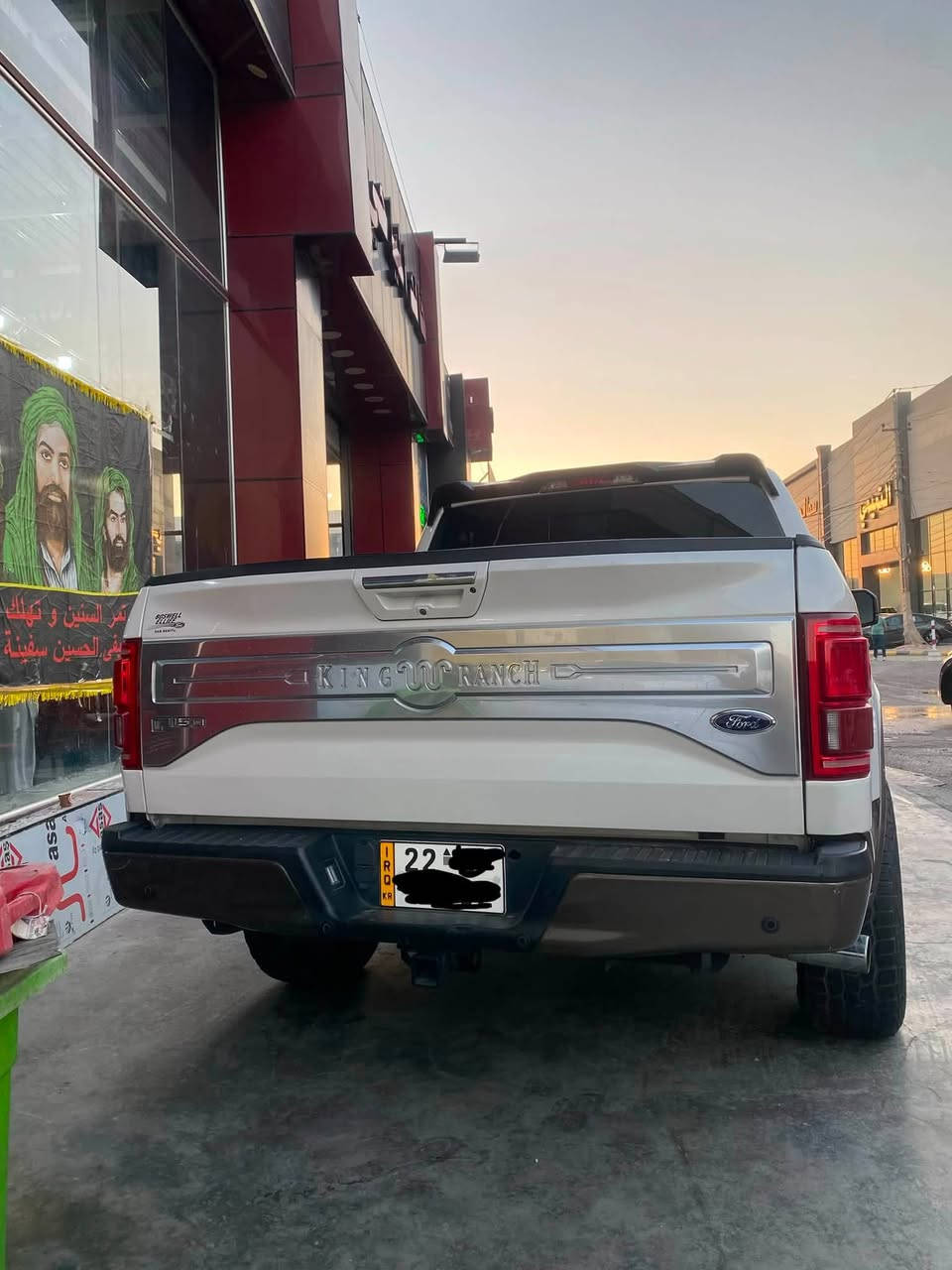 فورد اف ١٥٠   | Ford F-150  فول موصفات
4✖️4  
……………………………
الموديل :  | 2017
مكينة 8 سلندر  (5.0) المرغوب
رقم اربيل تحويل بشرط  + باج تضليل 
باب طويل بدي قصير  المرغوب 
..…………………………..
(مواصفات)
كامرة و حساسات
كير طرح 
بونوراما 
نظام Flex fuel 
تشغيل عن بعد
بصمة تشغيل
بصمة ابواب 
شاشة جبيرة
ويل رياضي 
دوسات كهربائيات 
تحكمات ستيرن
كـــروز  سرعــــة
فور ويل ثكيل وخفيف ودفلوك ودفع خلفي
نظام القطر (السحب) مع تحكم بقوه البريك
…………………………………
السعر : الاتصال عله الأرقام 
.......................……………….
مكان السيارة: بغداد 
السيارة بيهة بنيد ربع صبغ و + جاملغ صبغ 
بدون دواخل و شواصي بشرط
.......................…………….
للاتصال :*********** 
*********** 

..............................…………
