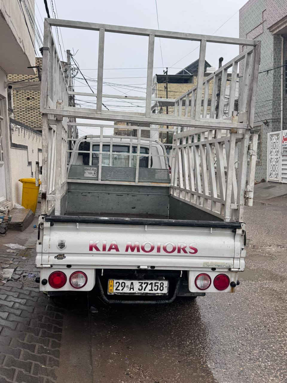 كيا فحل مديل2021
محرك مفتوح 
محوره كامله
سياره مكفوله عده لغذ
ولسونر موجود
هزه جديده 
سنويه بأسمي 
وياهه محجر 
محرك كير كفاله
***********
مكان نجف
