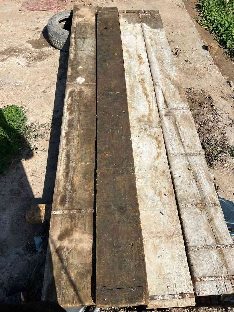 سلام عليكم عندي 4تداريب طول 3متر سعر الواحد (20)
مكاني محاويل حي المشتل *********** نوع الخشب روسي
