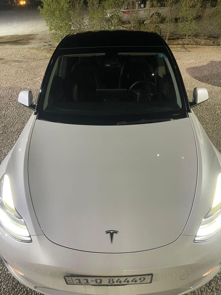 عرض للبيع
تيسلا 
2023 
موديل(( Y))
دبل ماطور 
بطاريه بيفورمنس
ماشيه 40000  فقط 
شاشه كبيره حجم15 انج

سقف باوراما
حساس خلفي 
حساس امامي 
8 كاميرات 
كاميرا 360 درجه
كراسي كهرباء
كشنات تدفئه
رادار خلفي 
رادار امامي 
مانع تصادم 
رادار جوانب
تحكم سياره بلشاشه طبعا
نضام كشف كاميرات سرعه الطريق
نضام الرادار لمنع تصادم
نضام لتحديد مسار الطريق
نضام ترفيه كامل واتسب ويوتيوب وتيك توك 
فول اوامر صوتيه
اون لاين
سياره فول فول مواصفات 
السيارة عَليۿ بي بي اف םِـטּ العالمية ضمان 10 سنوات 

السعر 27 ونص وبي مجال 
للتواصل ***********
