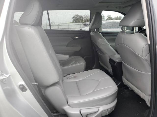 موديل ••• 2023
فول مواصفات  1/1  … XLE 
هايبرد    vip       ….       ✅✅
حجم المحرك 2500 … هايبرد ☑️☑️
7 راكب   كراسي  سياحي 3 قطع تبريد وكراسي تدفئه
مناخين منفصل 
دفع رباعي  AWD احسن نظام
بيها هواي بعد موصفات  مااريد اطول عليكم
حادث السياره جدا بسيط  بدون ايرباك 
السياره بسمي رقم بغداد  مكان بغداد الدورة
هاتف *********** يوجد وتساب
