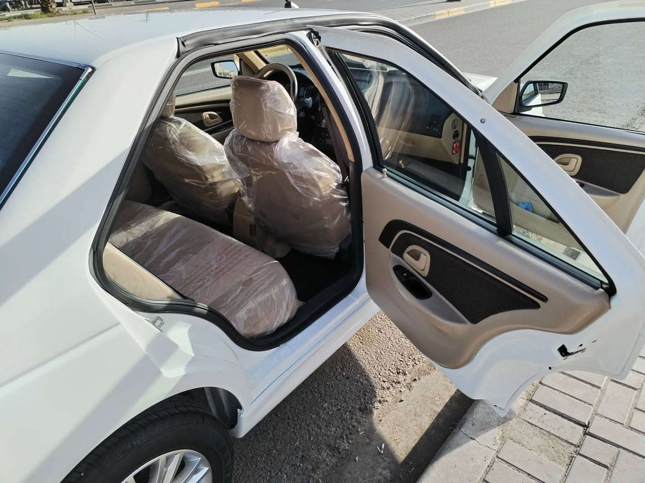 بيجو بارس موديل 2025 حره بأسمي صار 3اشهر من استلمته من الشركة السيارة ماشيه 12الف كفالة عامه ماعده كم زلغ ولد الحرام زلغوه بمفتاح حسد عيشه مايبينن بل صور مواصفات السيارة دبل ايرباك السائق والعبري انذار سرقة تقفيل البيبان تلقائي عند التحريك اشاير بل مري تحكم بل مري كامل نضام اي بي اس مانع انزلاق ويل كب خمس تايرات دوشمه ارضيه جلد الصندوك جلد مكينة 1800 الف وثمنميه السعر 96 وبيه مجال قليل السيارة صارت عليه بشده هيه ورقم تحويل ثاني يوم مكاني البصرة القبلة رقم تلفوني *********** متواجد وتساب شريحة
