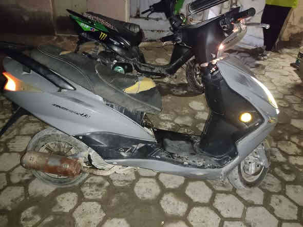 سلام عليكم دراجه هندر واحد البيع مكاني نجف حي الانصار السعر 250 قفل قفل وهاذه رقمي ***********
