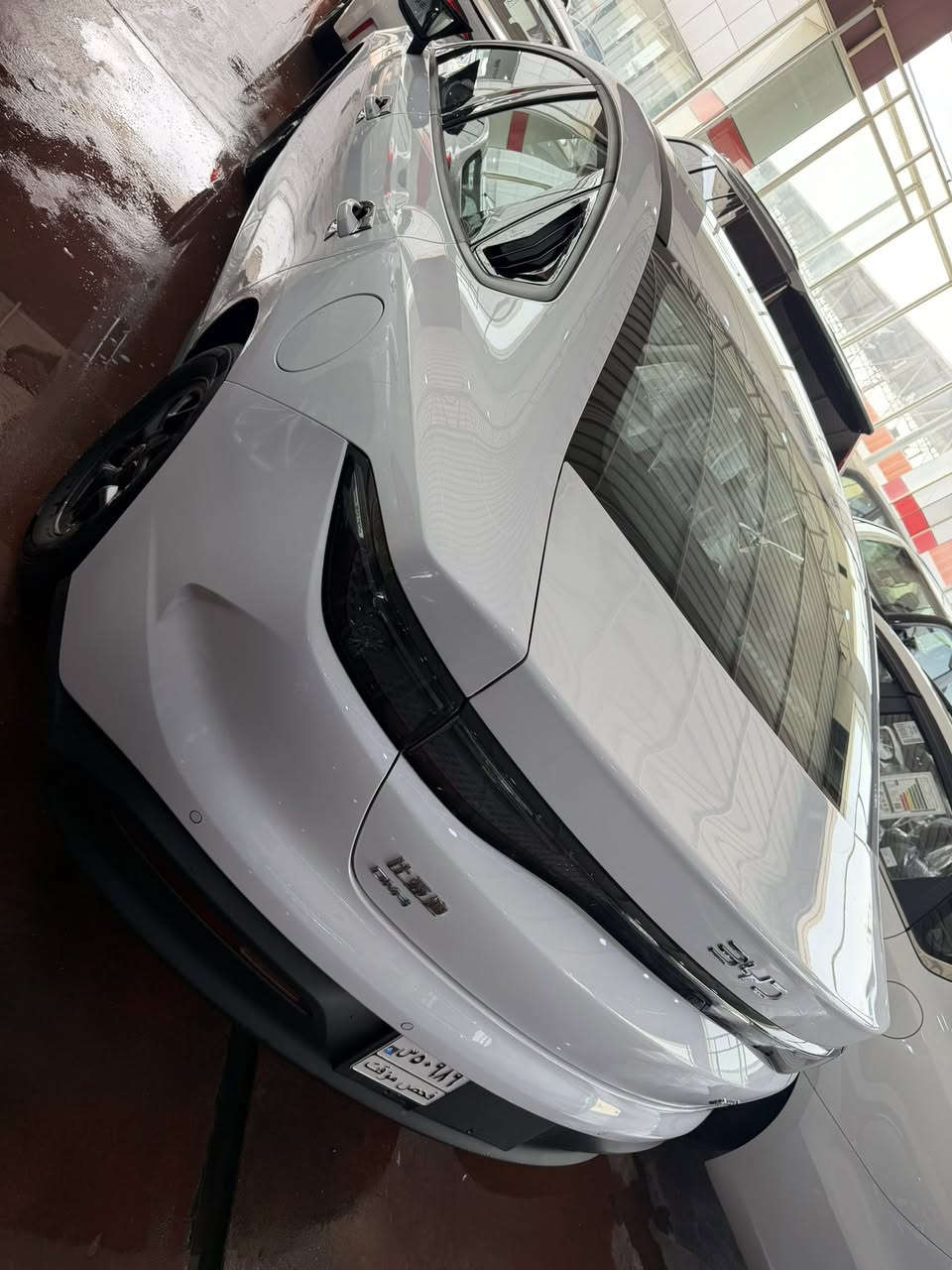 السلام عليكم BYD سيل 5 موديل 2025 سيارة زيرو على وضع الشركة 

(ملاحظة ) السيارة بيه شخط بلباب فقط موضحة بلصور 

السعر 17800 قفل 

مكان السيارة السيدية

للاستفسار ***********
