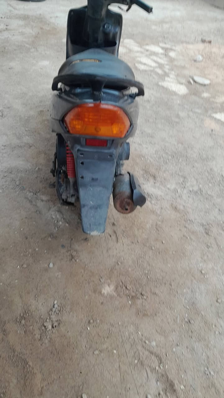 السلام عليكم ماكس عدله
بلاد مكينه مكفوله خرسه شلعه ومعدل 
دراجه كامله بس كفر تعبان 
٦٥٠ وبيهه مجال
***********
