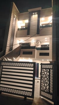ورحمه الله وبركاته دار للبيع المساحة 200 متر واقع حال 205 الواجهة 6.75...