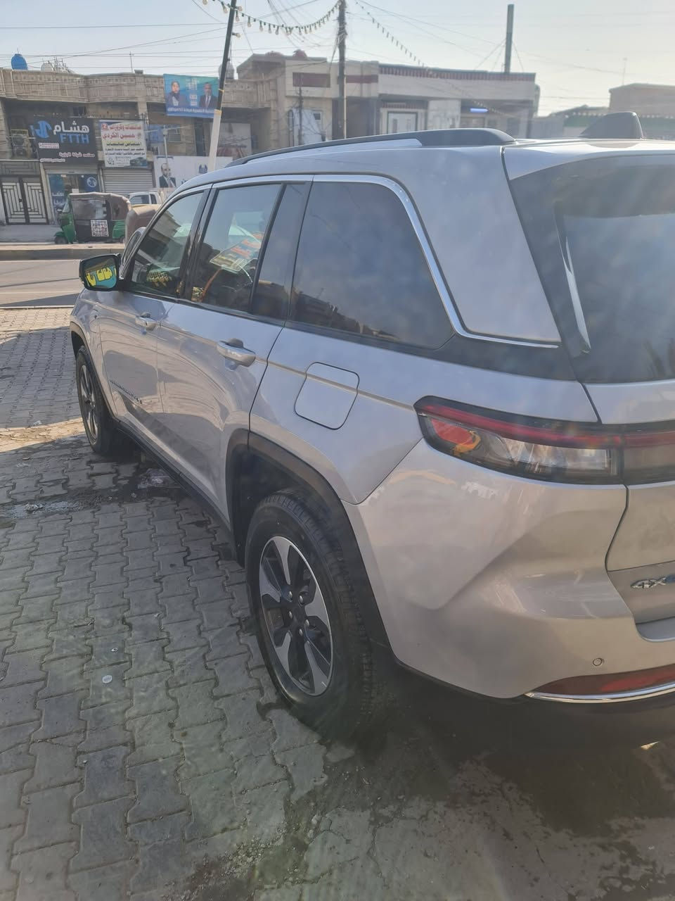 جيب 2023
هايبرد 4xe خمسة راكب
للبيع او للمراوس
فول مواصفات لمتدد 
3شاشات 
ماشية ٣٠ 
فول للأخير 
بانوراما 
3انضمه 
هايبرد بانزين كهرباء 
كل غراضها من شاحنه موجود جاهزه 100%
حادثها طاكة فريم ممة وبدلتها و بدلت جاملغ ايمن و صبغ بالبنيد ع كد ضرر بسيط و بالباب بدون تبديل وبدون فتح

رقم بغداد الجديد بأسمي 
مكاني بغداد 
صور الحادث مرفقه
رقمي : 
***********
