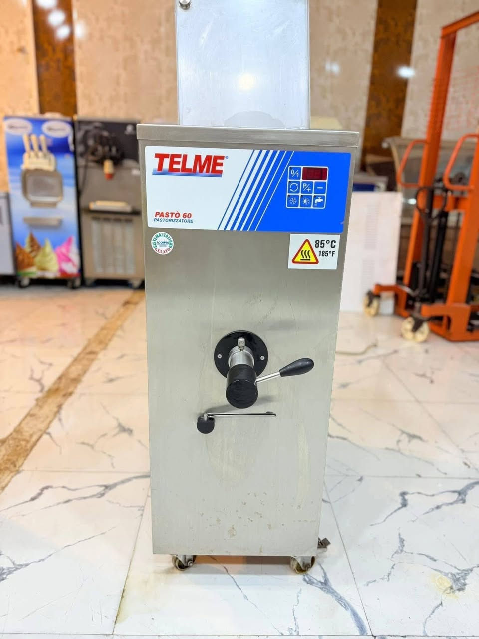 بستره تيلمى ايطالي
60لتر 

حار بارد 

مستخدمه نضيفه جدا 

تبريد ماء 

3فيز 

المكينه جديده ع وضع الشركه 

تسخين +تبريد سريع جدا 

السعر والتفاصيل مراسلة الصفحه 

او الاتصال ع الرقم ***********

العنوان البصره
