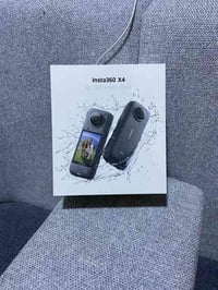 كامره انستا 360/X4كامره جدا جدا نضيفه تصويره يخبل او مواصفاتها تخبل  س...
