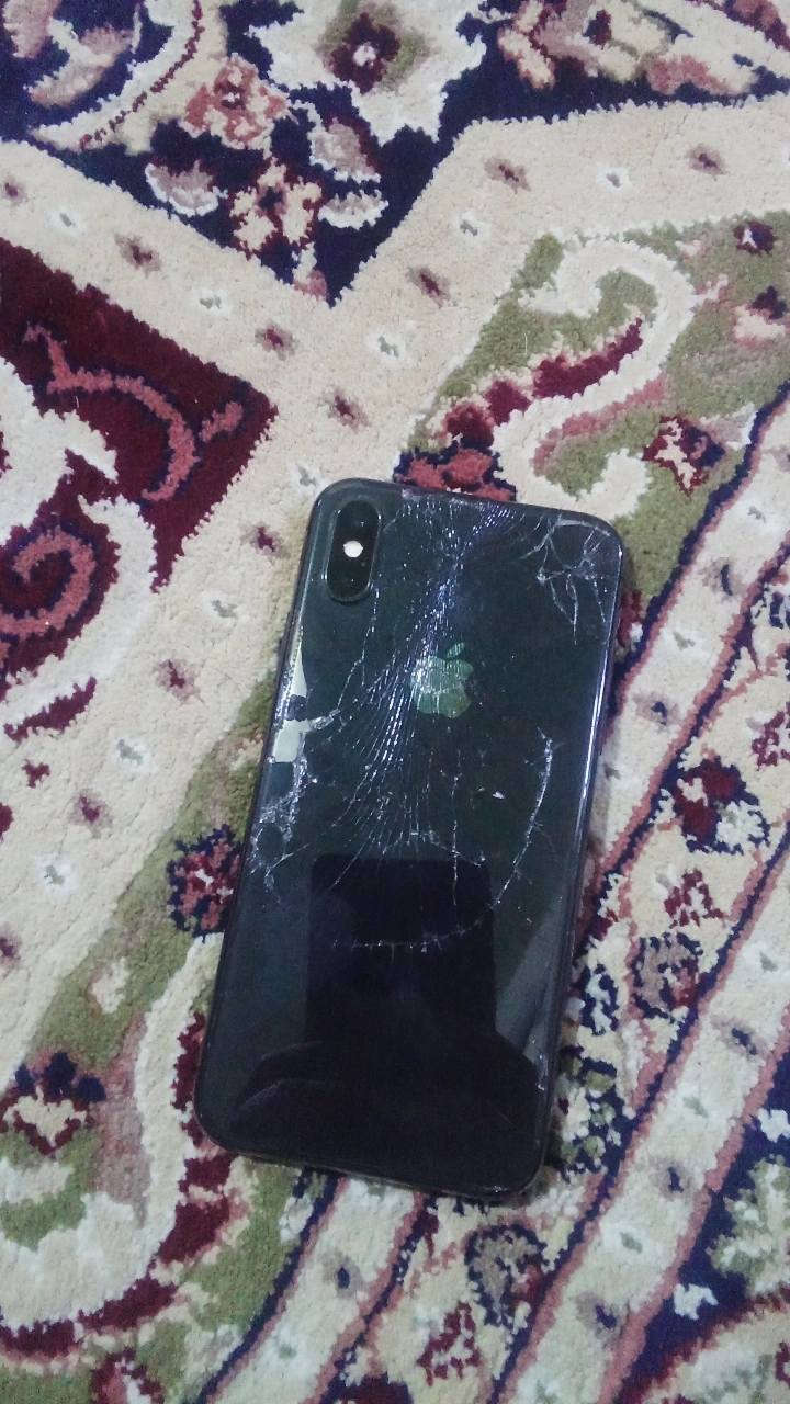 ايفون اكس مقفول تكدر تفتحة تخطي للبيع واتساب ***********
