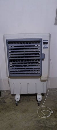 كنفيره للبيع  المضافه 80بالميه الشراي يرسل خاص 07517292924 07701613226