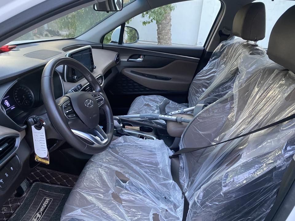 ألسلام عليكم
سنتاڤي 2019 للبيع 
وارد خليجي 
7 راكب و 3 قطع تبريد
محرك 6 سلندر 
السيارة حيل نظيفة كل شي على وضع الشركة أنظف سيارة بموديلها ممشاها 47 ألف كيلو و قابل للزيادة 
بيها تكحيل بسيط بإلدعامية
و بيها بارد بنفس الجهة و السونار موجود ويه السيارة 
السعر : 240 ورقة و بيها و مجال 

*********** : واتساب فقط
