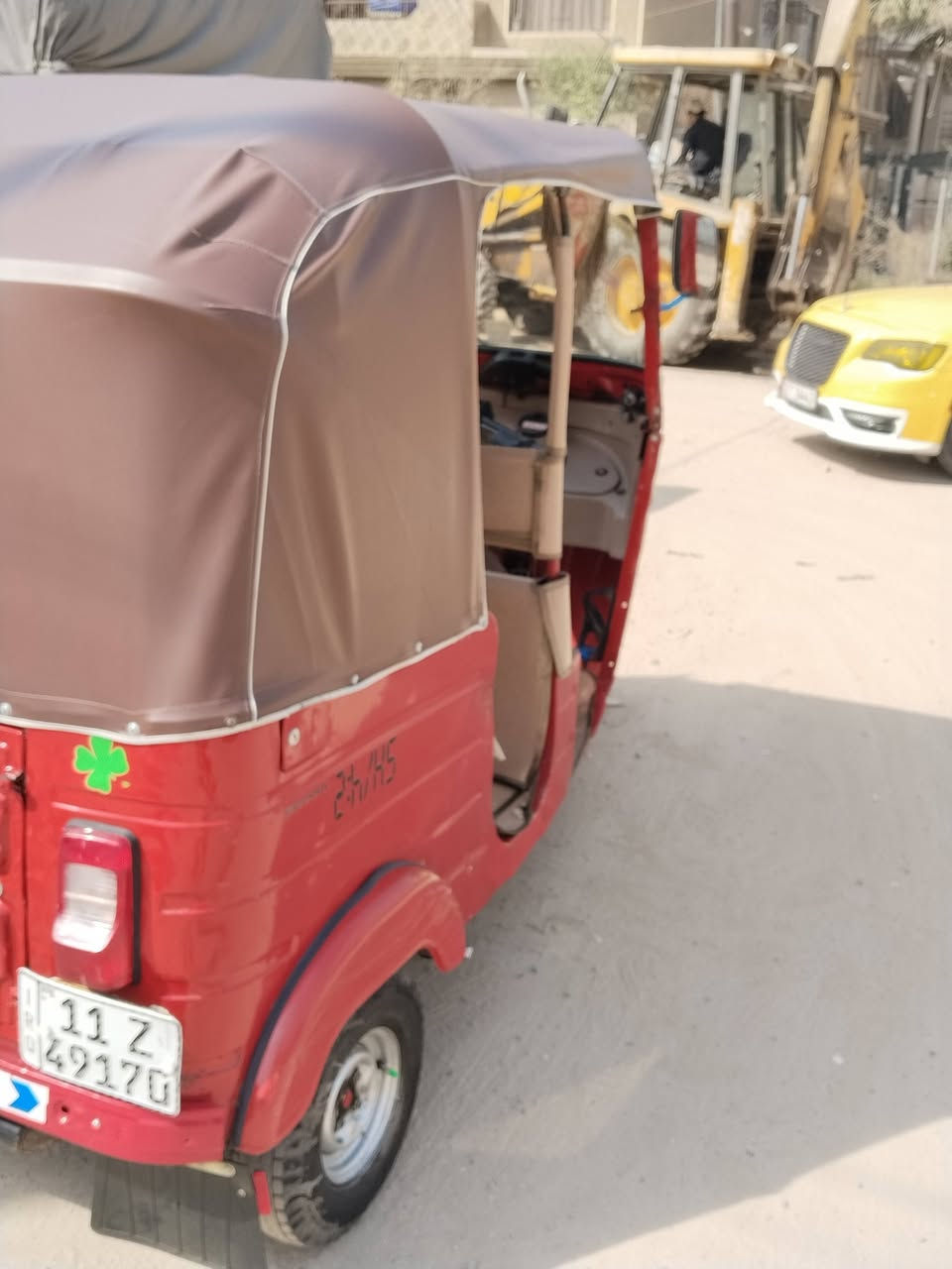 سلام عليكم تكتك للبيع موديل18 تكتك معمره تعمير كامل مكينه مجفته جديد وبيه مكينه مال موديل 20 مكاني بغداد الشعب للستفسار ***********
