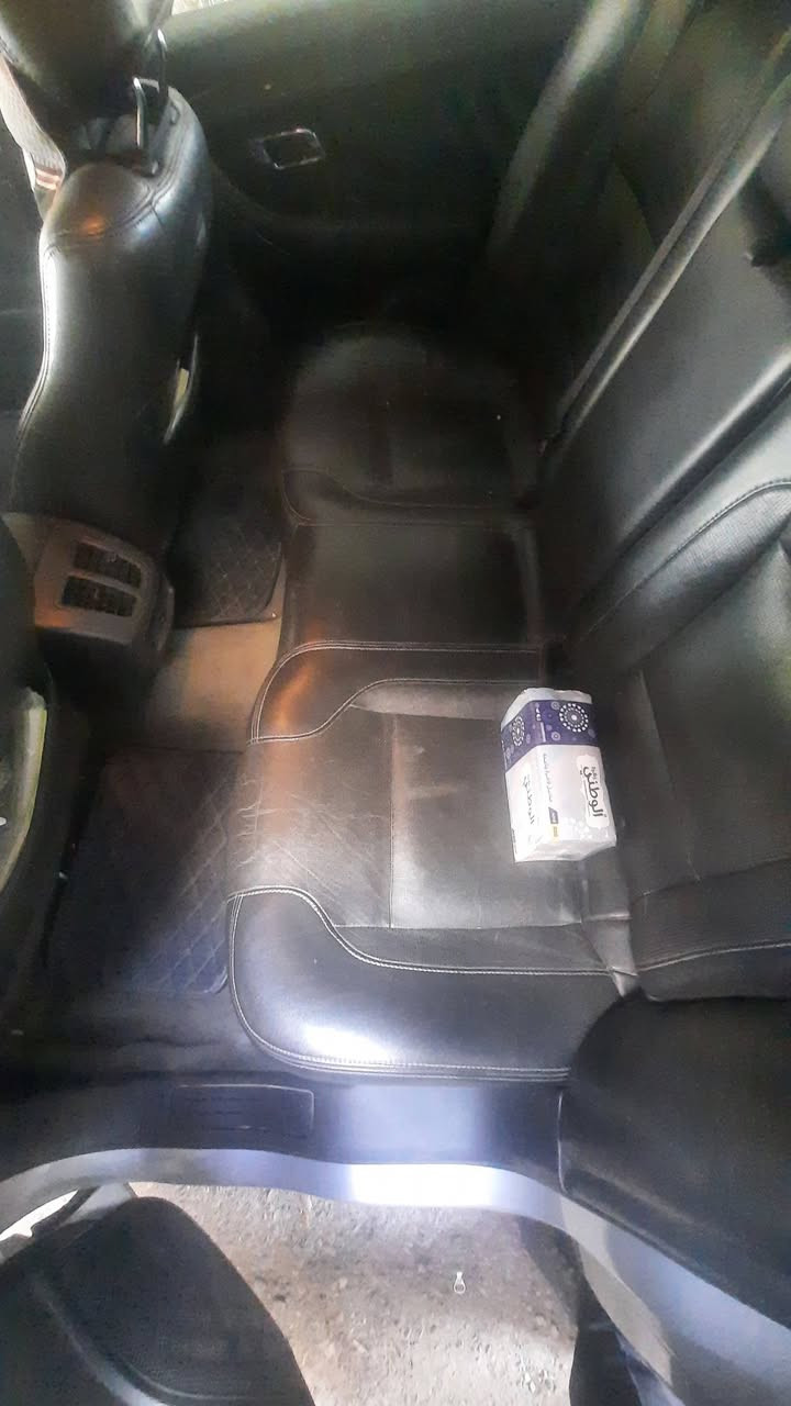 فورد تورس 2013 لمتتد رقم واسط
وارد حادثها خلع طبلة صفحة السايق
ماشية ٢٩٧كيلو 
السيارة بيها صبغ بنيد بسبب الجراد والدعامية الامامية
للامانة مبدل بيها باب السايق والخلف والجاملغ الأمامي  اكيد بلاد بسبب ابو سايبة اخذها صفح واكيد التبديل افضل بلادي ورخيص
السيارة نظيفة فقط تريد ادامة الصدر ودرايم شفت صفحة السايق 
كل كهربائياتها شغاله لا سيرفس ولا اي شي
كهربائيات وتبريد بلاد
شرط تيب ما تلكي بالسيارة كل الفيش والكهربائيات بلاد
شاشة جبيرة
دواخل صاجي 
انارة داخلية ملونة بيبان +مقاعد
كامرة خلفية 
حساسات
تحديد سرعة 
نظام صوت سوني بلاد ٧ سماعات
تحكم تبريد لمس
ويل حجم ١٩
تبريد 
انسه شي اسمه حماوة سيارة بلاد راديتر ونظام التبريد
بغداد المنصور
السعر 95$ 
***********
