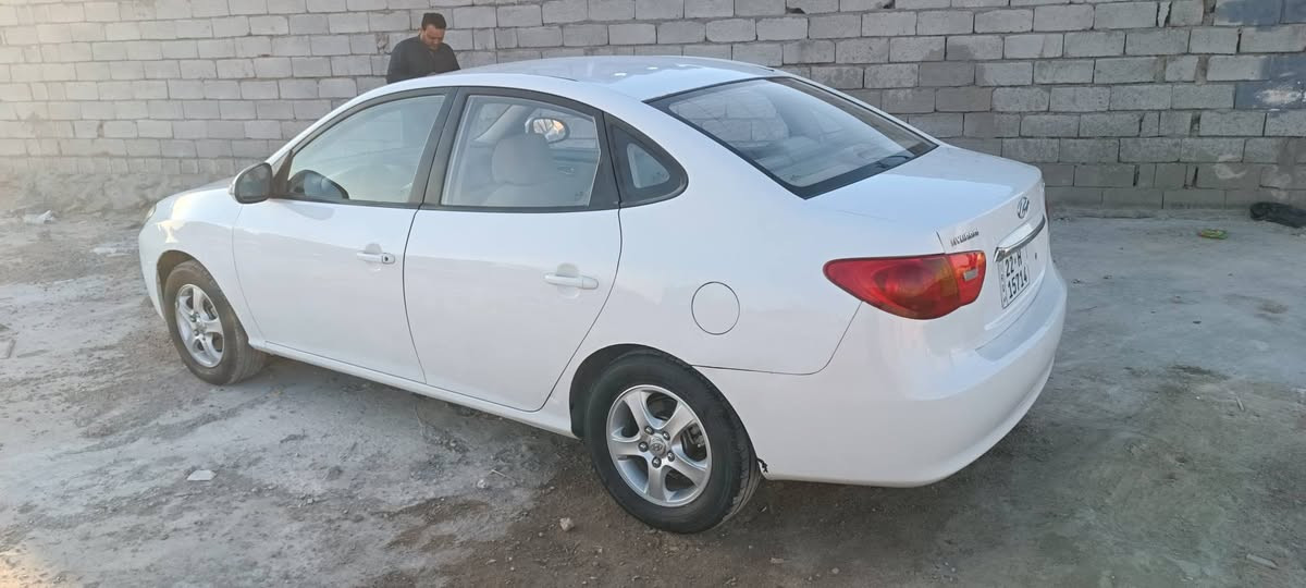 سلام عليكم النتره موديل 11 خليجي رقم اربيل دولي الجديد سنويه ل 30 السياره مكفوله فقط الي موضح ب السونار مكينه 1600دكشن عالي المكينه  وكير مكفولات حداديه جديده اليوم شادها تخم تاير جديد تبريد ثلج السياره جاهزه
السعر 117 وبيها مجال 
مكاني نجف ***********
