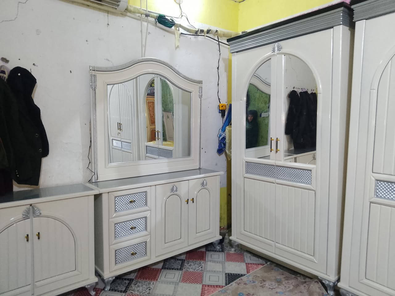 السلام عليكم غرفه غير مستخدمه عراقيه تصميم تركي 8قطع مكاني ناصريه حي اريدو ***********يوجد وات ساب
