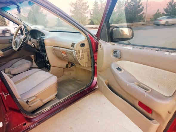 بەناوی خوای گەورە 
کیا سیڤیا مۆدێل 1993 ئاڕم سلێمانی
سەیارەکە ماشاللەی دەوئ ناوزەردەو ناوەوەی لۆکە
مەکینە شازدەو بەخە
گێرومەکینەو ئاڕم بەشەرت 
ئەشیای تەبریدی مەزبوت پێوەیە
پشتو پێشی کەپسە
نرخی 17وەرەقەو مجال
لەڕانیەیە
***********
ڤایبەرو وەتس ئەپی لەسەرە
