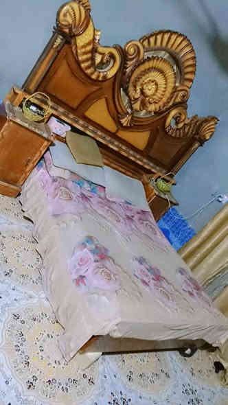 سلام عليكم 
غرفه كامله للبيع نضيفه 
السعر 300 و بيها مجال 
المكان/ السماوه.. الوركاء.. 
التواصل على هذه الرقم...  ***********
