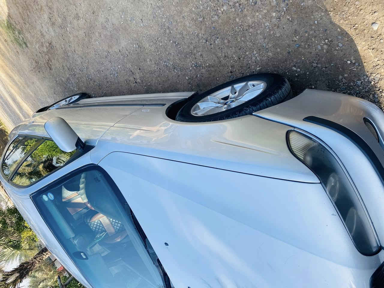 صقر 2000لون سلفر رقم سليمانيه محرك 28 السياره بلاديه 
عد شبر ونص بلبنيد وتكدر تفحص وشوف بعينك لايت زنون عالي وناصي السياره عليها ادامه كامله كله شغلله مابيه اي نقص سنويه لل30 السياره باسمي السعر95 مجال للشراي  لاستفسار 
‭***********
