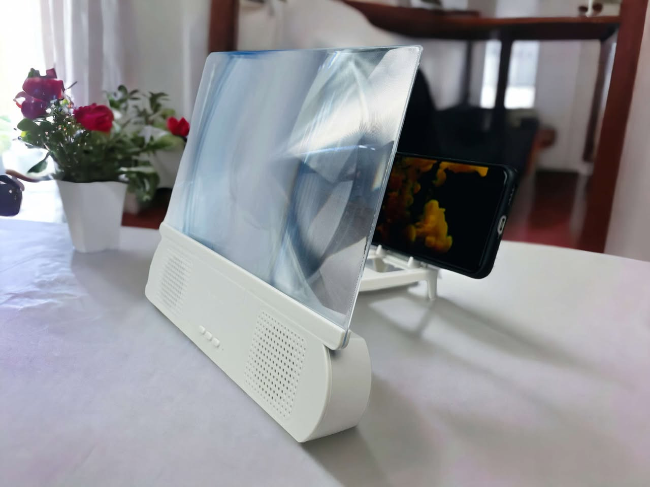 سعر مميز جدا 20.000د. ع

للطلب مراسله الصفحه 

### **مكبرة شاشة وسبيكر شحن 2 في 1**

### **الميزات:**

مكبر شاشة الهاتف 2-3 مرات

ستاند الهاتف مع مجسات لتثبيت الهاتف

سبيكر بلوتوث عدد 2

3 أزرار للتحكم بالسبيكر

بطارية ليثيوم بسعة 1200 ملي أمبير

الملحقات: كيبل مايكرو لشحن الجهاز

أبعاد الغلاف: 4 / 21 / 23 سم

أبعاد المنتج عند الفتح: 16 / 18 / 21 سم


**إذا كنت صاحب هذا الإعلان وتريد حذفه لأي سبب، رجاءا أرسل رسالة إلى الدعم الفني**