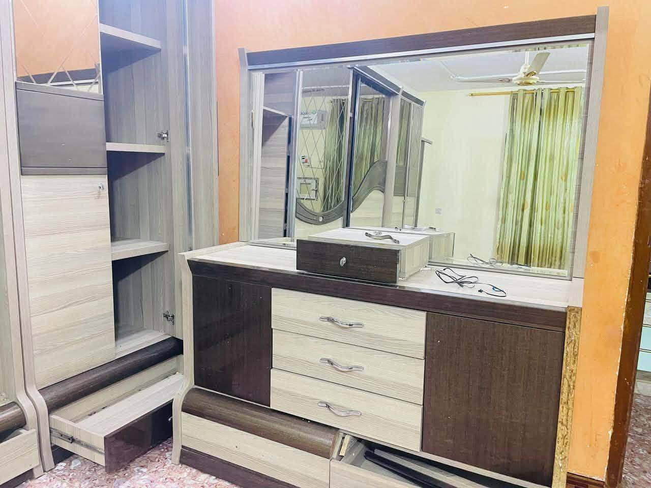 للبيع ست قطع غرفه نوم تركي سعر ٦٥٠ وبيه مجال ع خاص
رمادي العزيزيه


**إذا كنت صاحب هذا الإعلان وتريد حذفه لأي سبب، رجاءا أرسل رسالة إلى الدعم الفني**