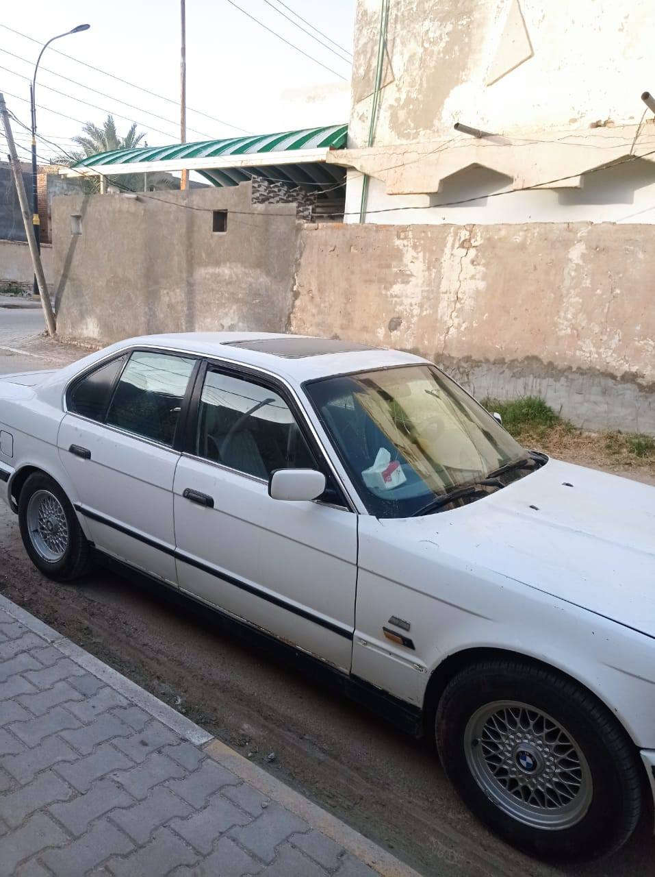 سلام عليكم رمضان كريم ع جميع بي أم مكينه 6 سلندر مكينتها البلاديه  حداديه جديده تخم تاير جديد صاله سبوع من شاده  سياره  اصوليه بسمي مداور ثاني يوم  مشروع موطني.  حجمها 525 مفتوح  ع شرط  السعر 55 وبيها مجال    هاذه رقم صاحب السياره  مكلف بل نشر اني // *********** / ***********
