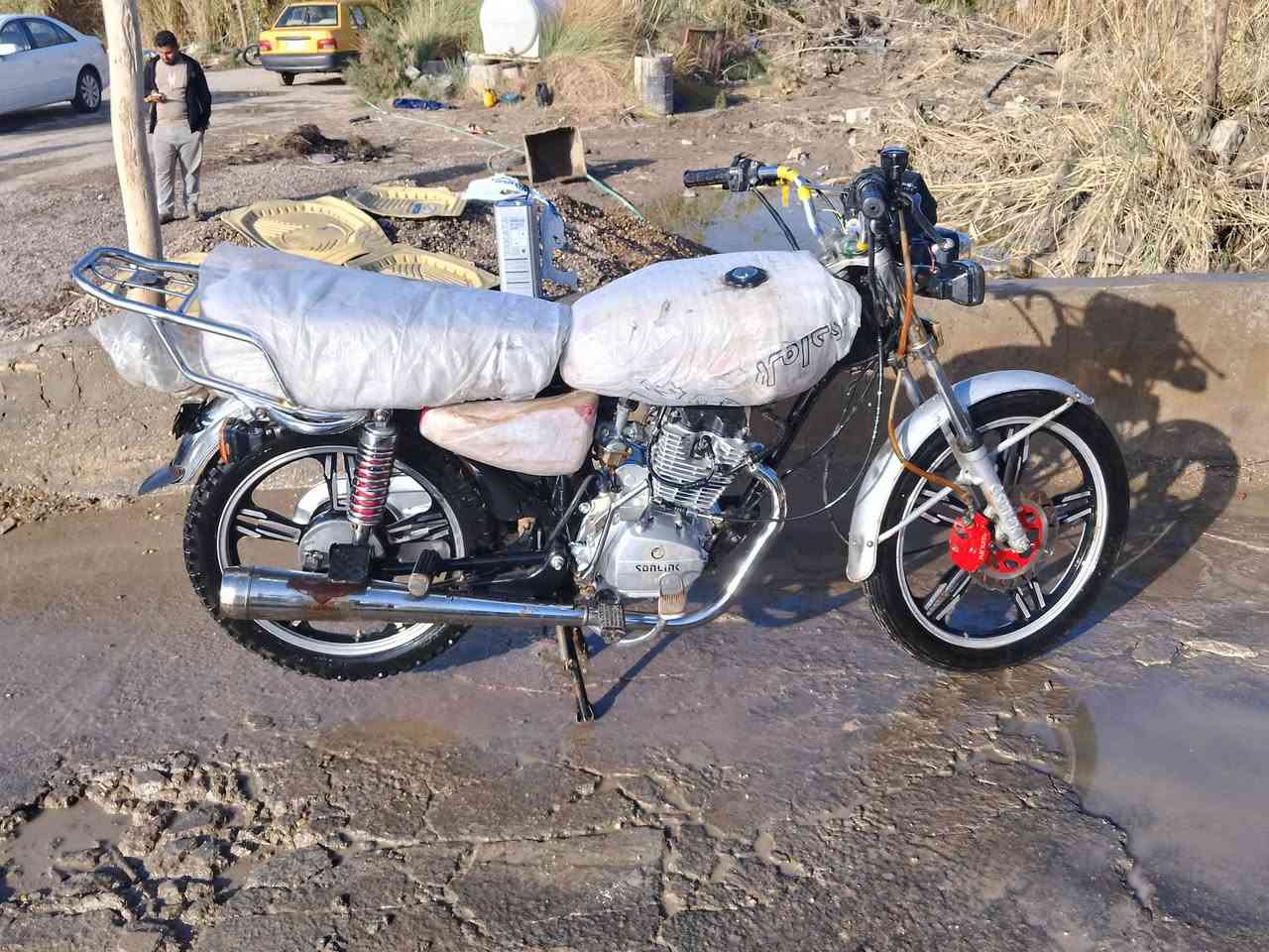 اعاده نشر بسبب الوعود الكاذبه دراجه نضيفه وحلوه مكانها ديوانيه ***********
